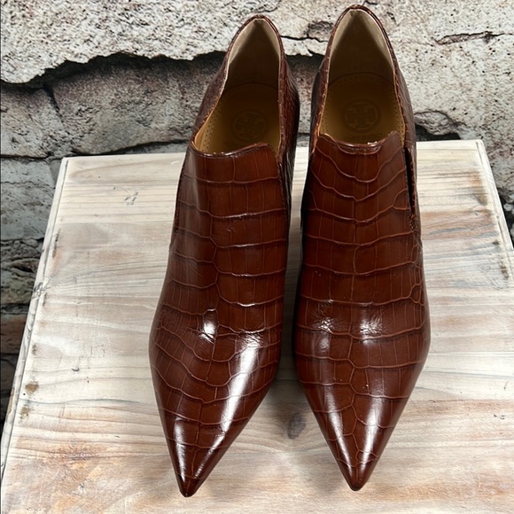 Tory Burch Shoes - Brown Crocodile Pattern Women's Shoes Tory Burch size 10   S62
